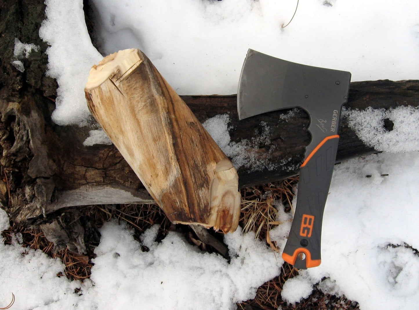 Gerber Bear Grylls Hatchet – Compact Tactical Survival Axe