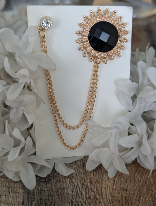 Noir Majesty Brooch